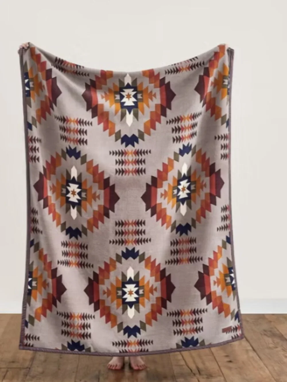 NEW Pendleton Reversible Soft Plush Throw 50x70 Sonoran Dusk